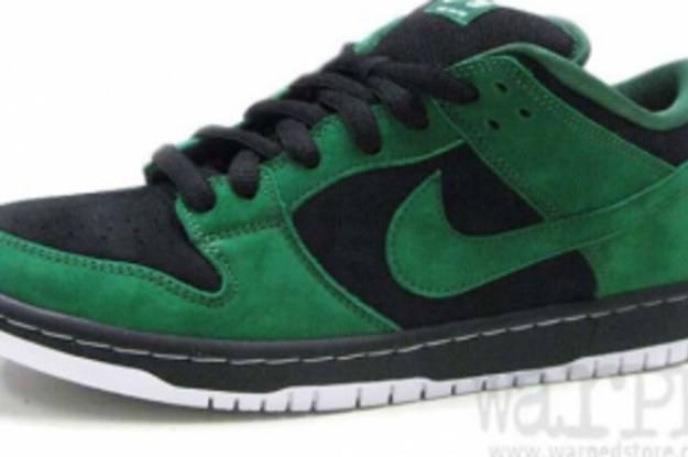 sb dunks low green