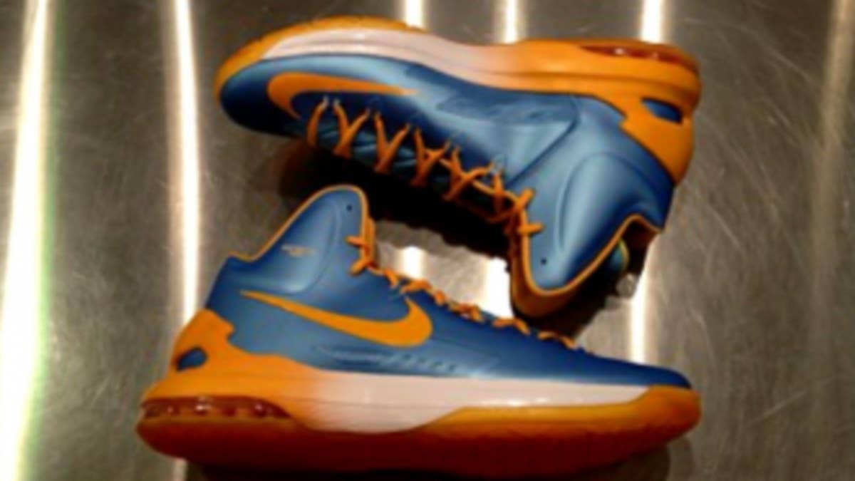 Exclusive KD V styled in the colors of Andrew Wiggins' high school team.