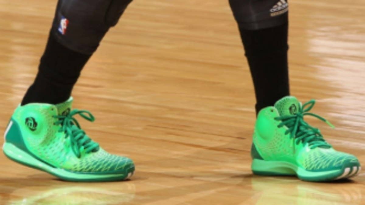 Perhaps hoping for a little Irish luck in his quest to return from ACL surgery, Chicago Bulls point guard Derrick Rose laced up a special colorway of the adidas Rose 3.5.