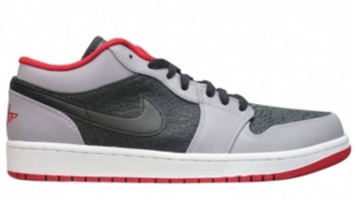 A classic Jordan color scheme takes over this latest release of the Air Jordan 1 Retro Low.