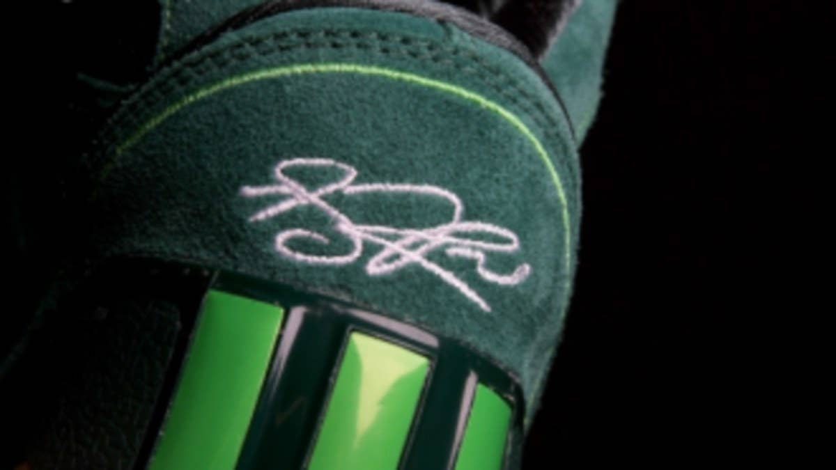 Look for Derrick Rose to hit the court on St. Patrick's Day in this special make up of the adidas adiZero Rose 1.5.