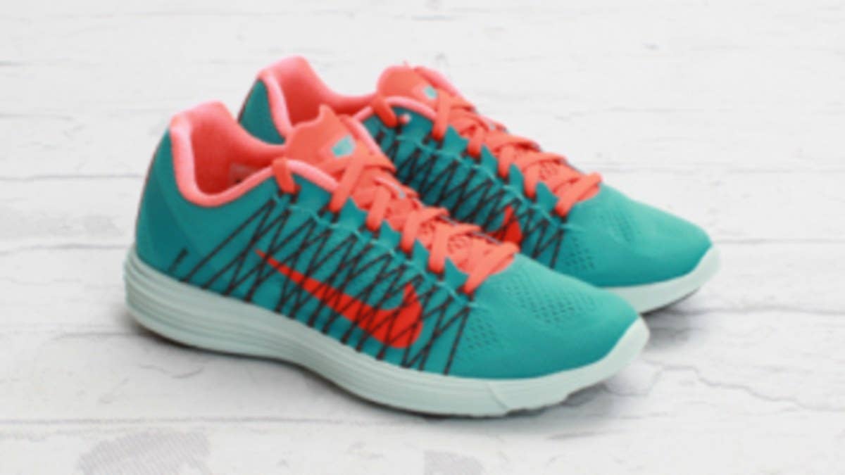 Nike presents a great new womens colorway of the Lunaracer+ 3.