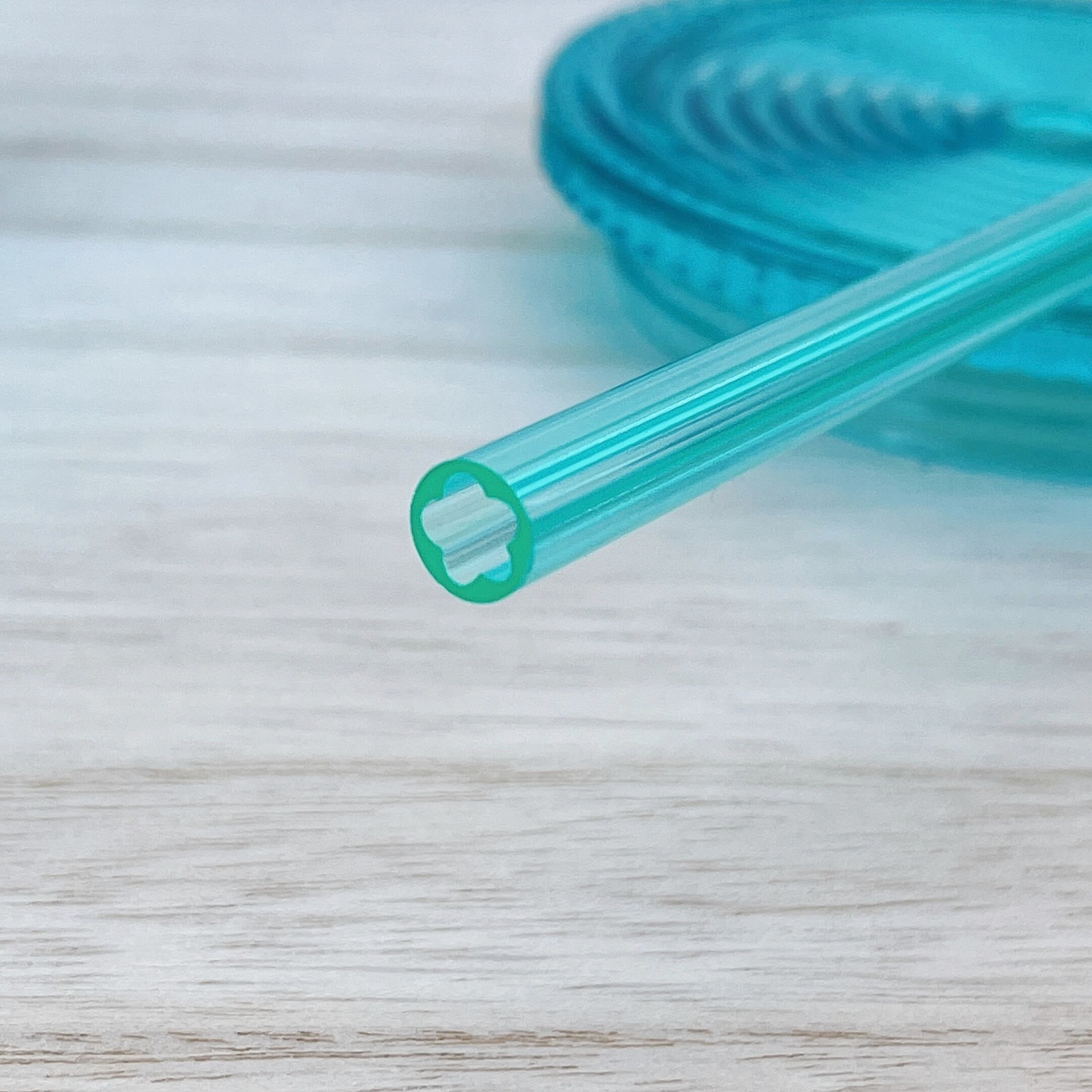 Starbucks Coffee（スターバックスコーヒー）のオススメのタンブラー「コールドカップタンブラーウェイブブルーグリーン473ml」