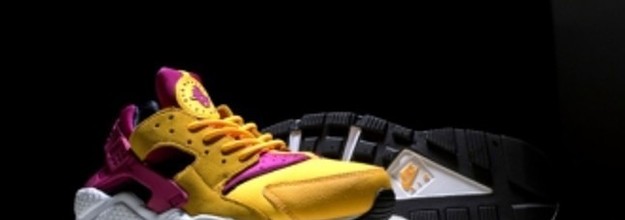 size x Nike Air Huarache Laser Orange Complex