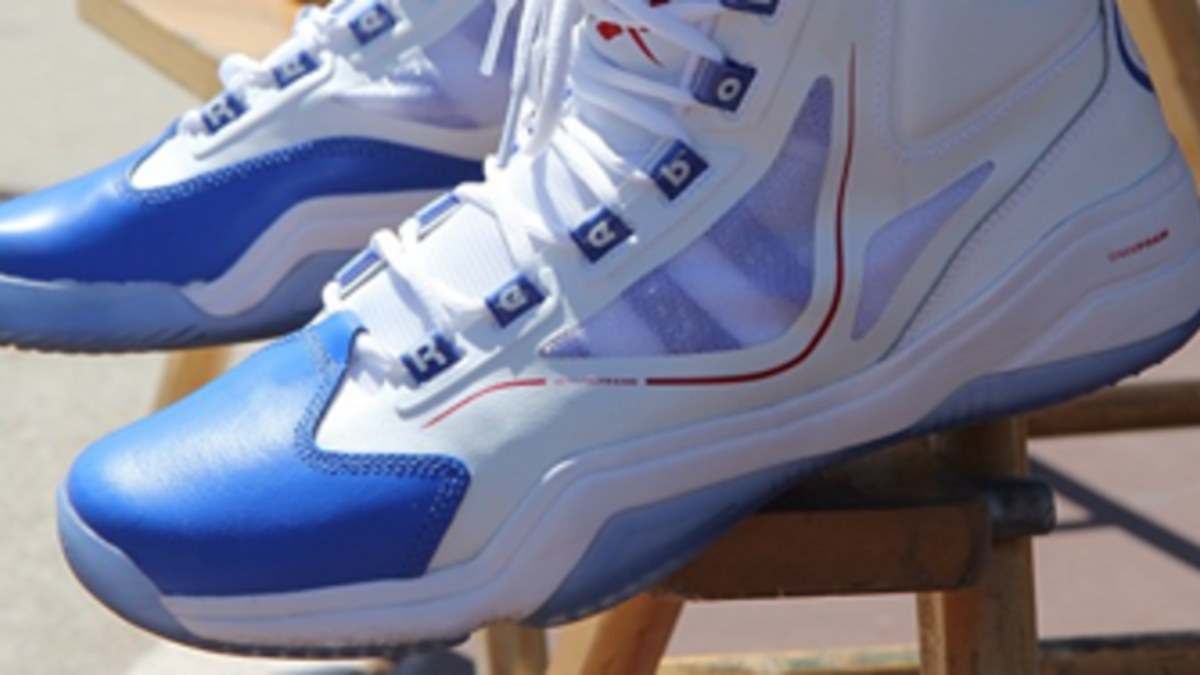 On Foot Isaiah Thomas Wears Reebok Q96 Complex