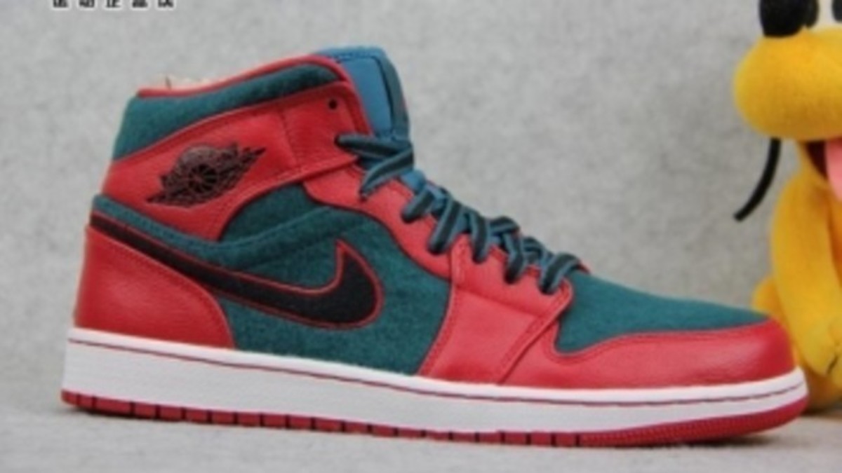 Air jordan 1 mid gym red/black-dark sea 2025