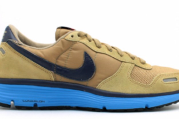Nike Vortex VNTG Lunar NRG Filbert Midnight Navy Blue Glow