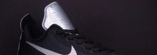 Low cut 2024 kobe shoes