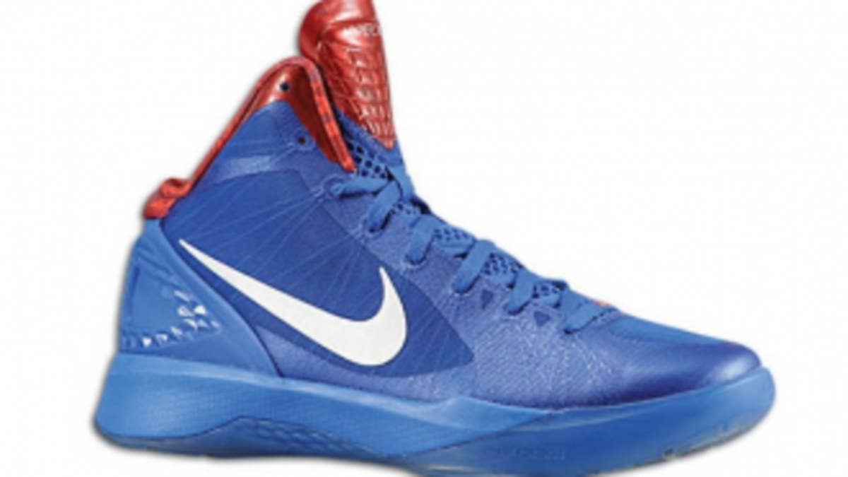 Pick up Blake Griffin's Clipper-inspired kicks today.
