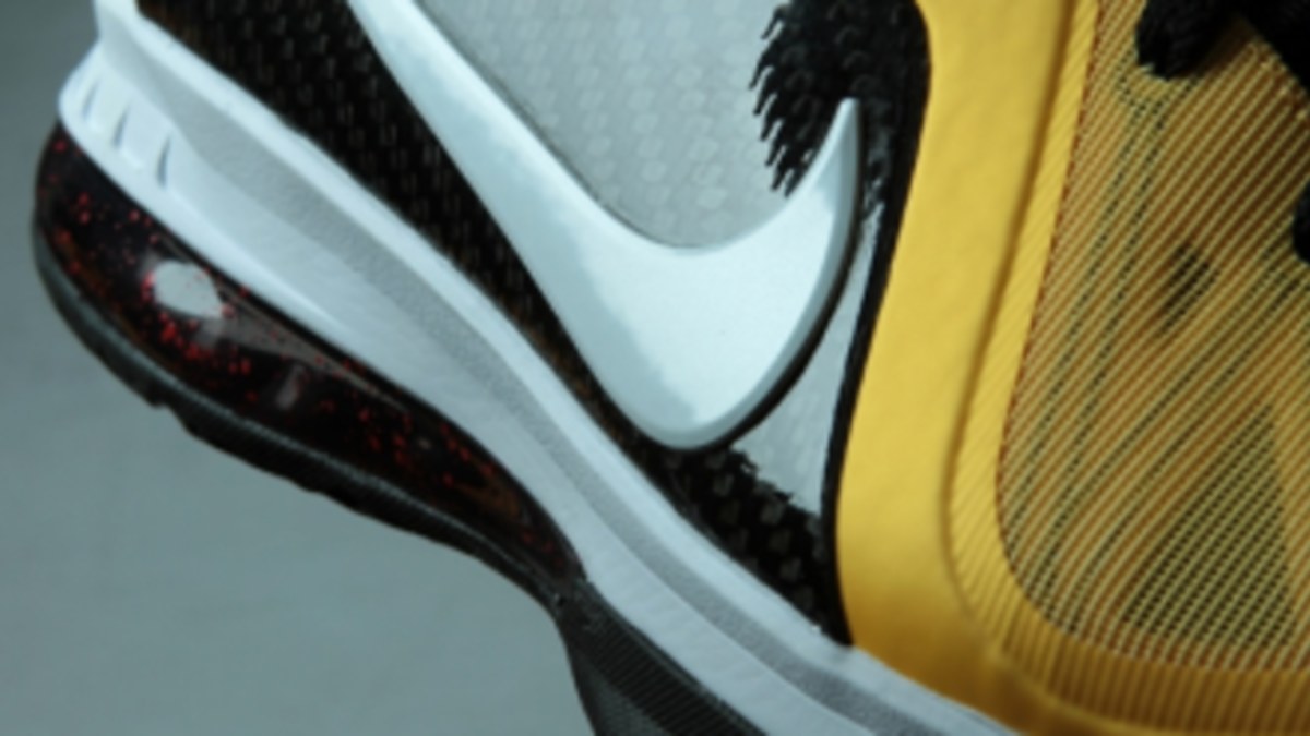 Nike lebron outlet 9 cyan
