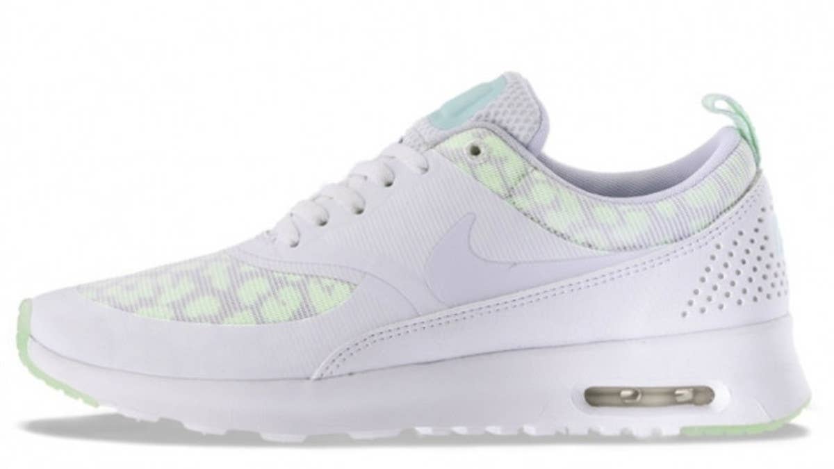 Nike Sportswear's "Glow in the Dark" pack continues with the women's Air Max Thea.