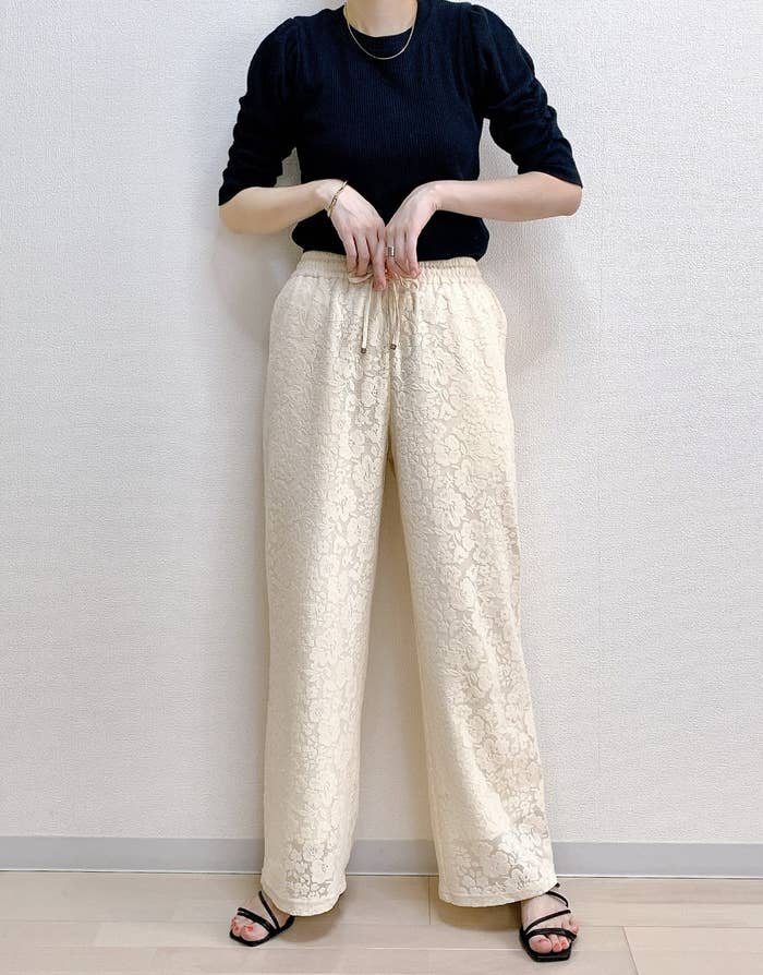 GU(ジーユー)のおすすめのレディースアイテム「レースイージーパンツ+E(セットアップ可能)」