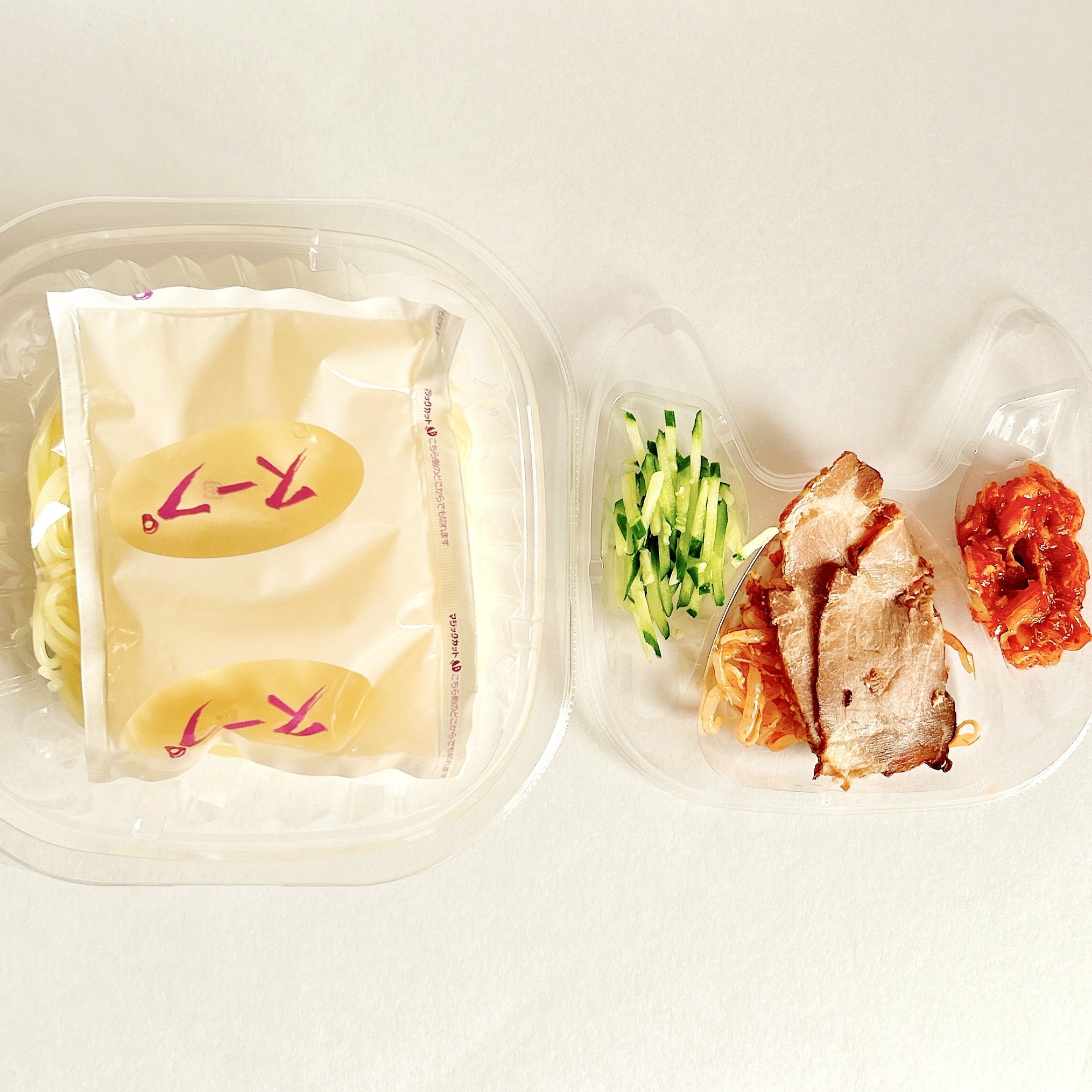 LAWSON(ローソン)のオススメのお弁当「うるもち!澄み渡るスープの冷麺」