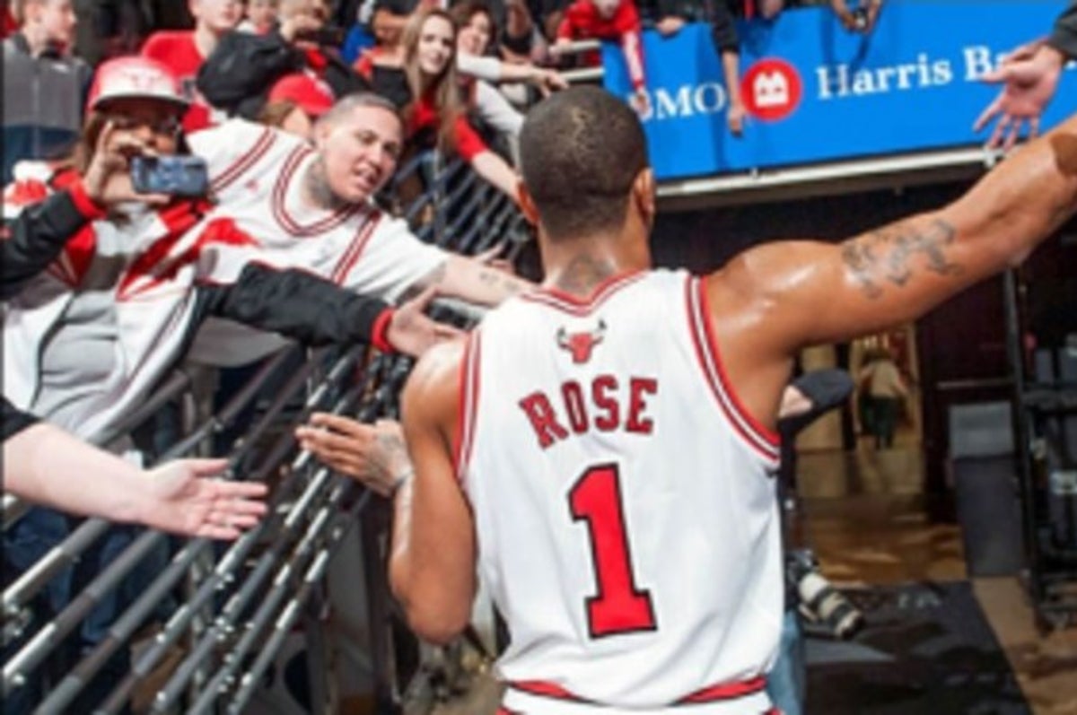 Derrick Rose Tops NBA's Most Popular Jersey List