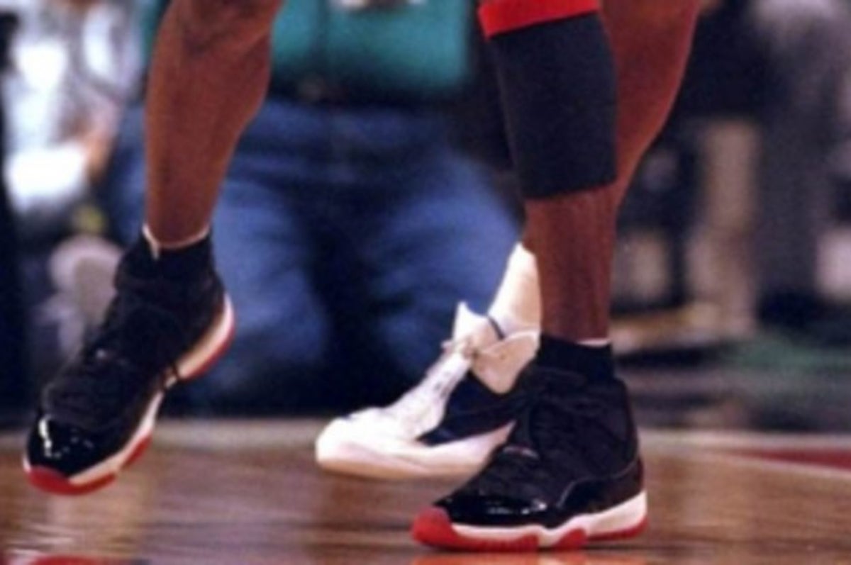 Flashback: Michael Jordan Wearing Chicago Air Jordan X