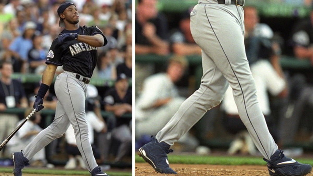 Ken Griffey Jr. Wears Retro Nike Shoes at Home Run Derby - Sports