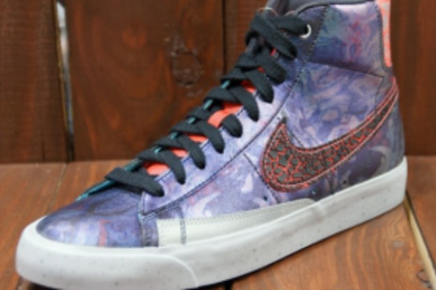 nike blazer mid premium qs iridescent