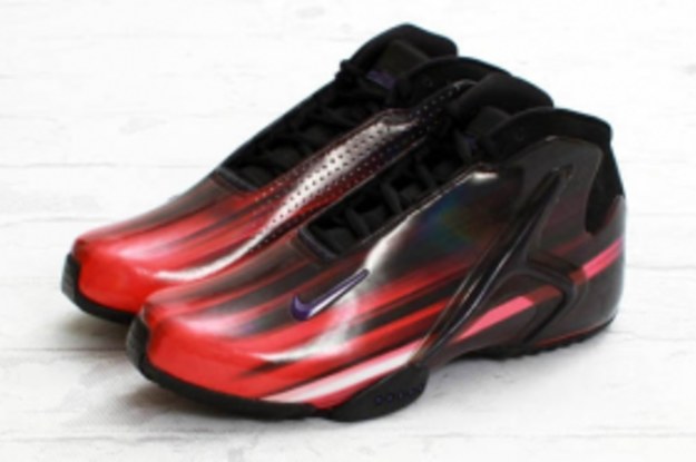 Nike store hyperflight red