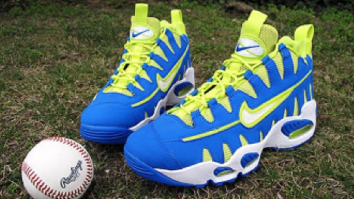 Fresh for spring, Hideo Nomo's old Nike Air Max NM signature shoe is being served up in a vibrant new colorway already being dubbed "Sprite" by collectors.