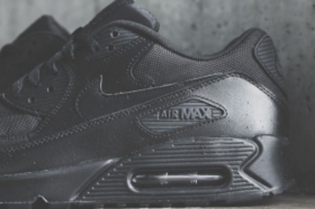 nike air max 90 size 6 black
