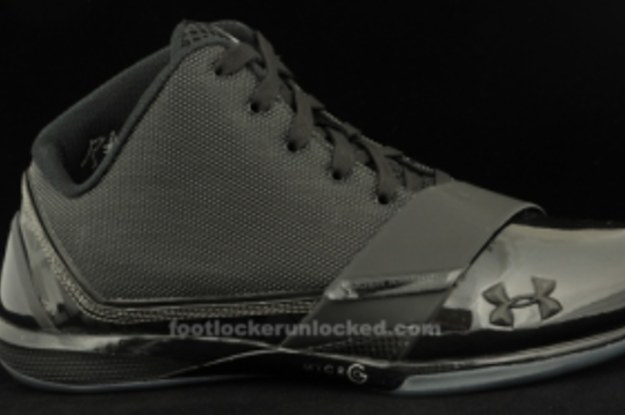 Under armour 2024 shoes 2008