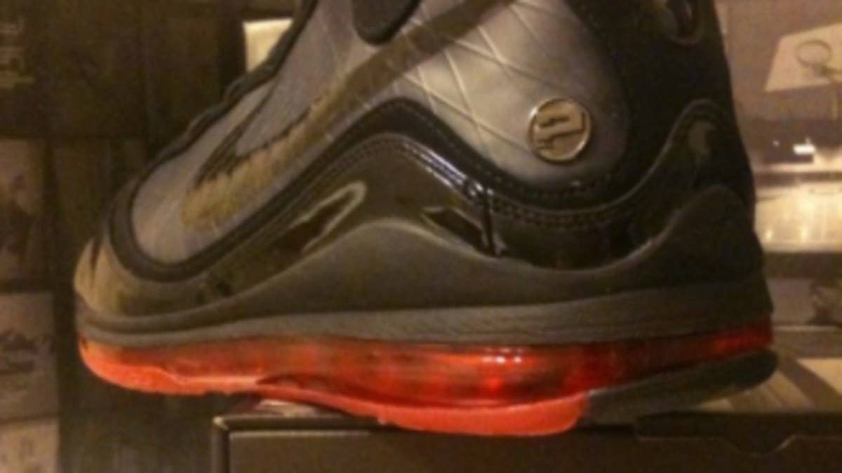 Photos surface of an Air Max LeBron VII weat-test sample. 