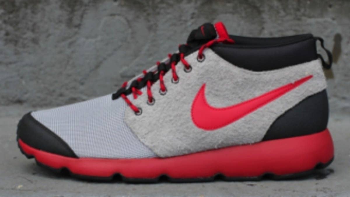 Today's news brings us our most detailed look yet at the recently released Wolf Grey/Gym Red Roshe Run Trail by Nike Sportswear.  