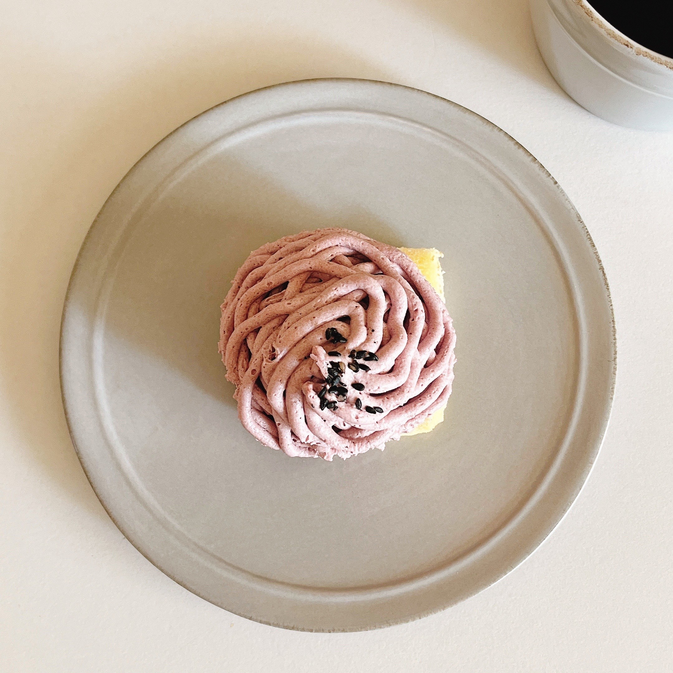 ミニストップの沖縄フェアスイーツ「紅芋モンブラン」