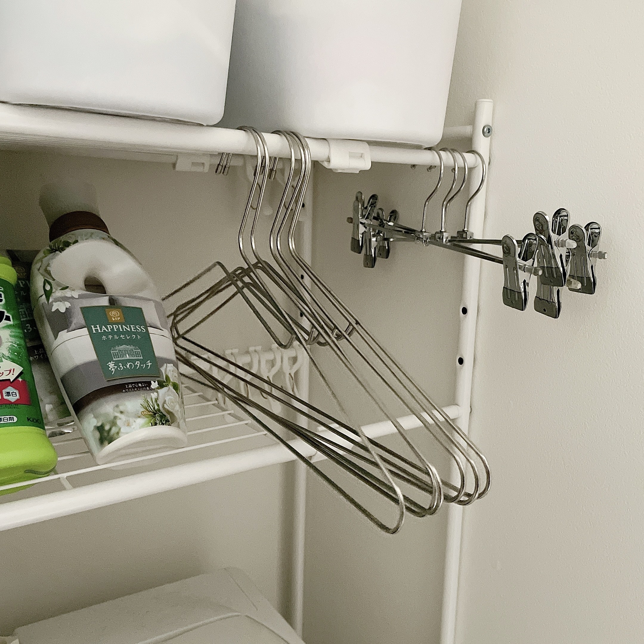 LOFT(ロフト)のおすすめのアイテム「マグネット洗濯ハンガー収納ラック ホワイト tower(タワー)」