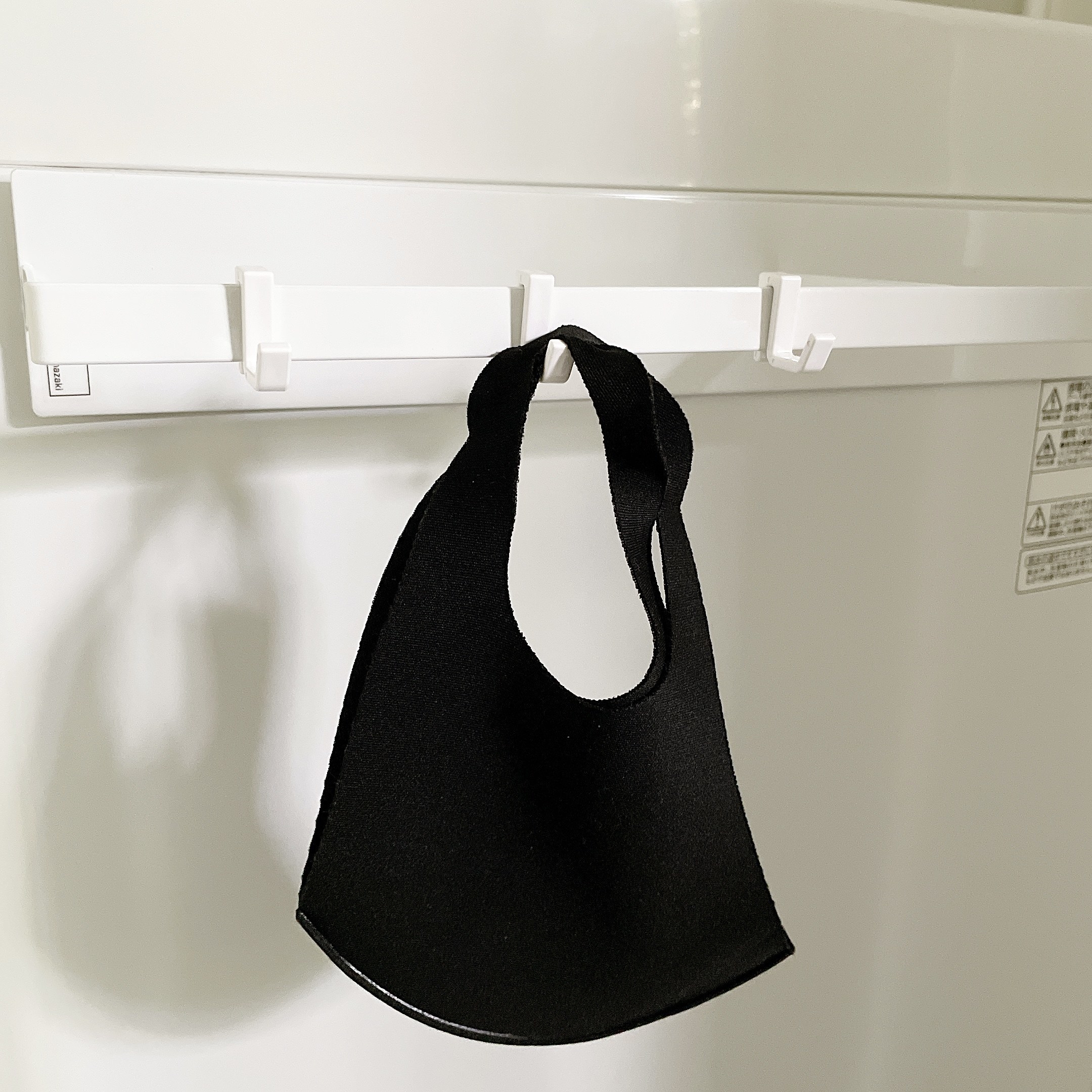 LOFT(ロフト)のおすすめのアイテム「マグネット洗濯ハンガー収納ラック ホワイト tower(タワー)」