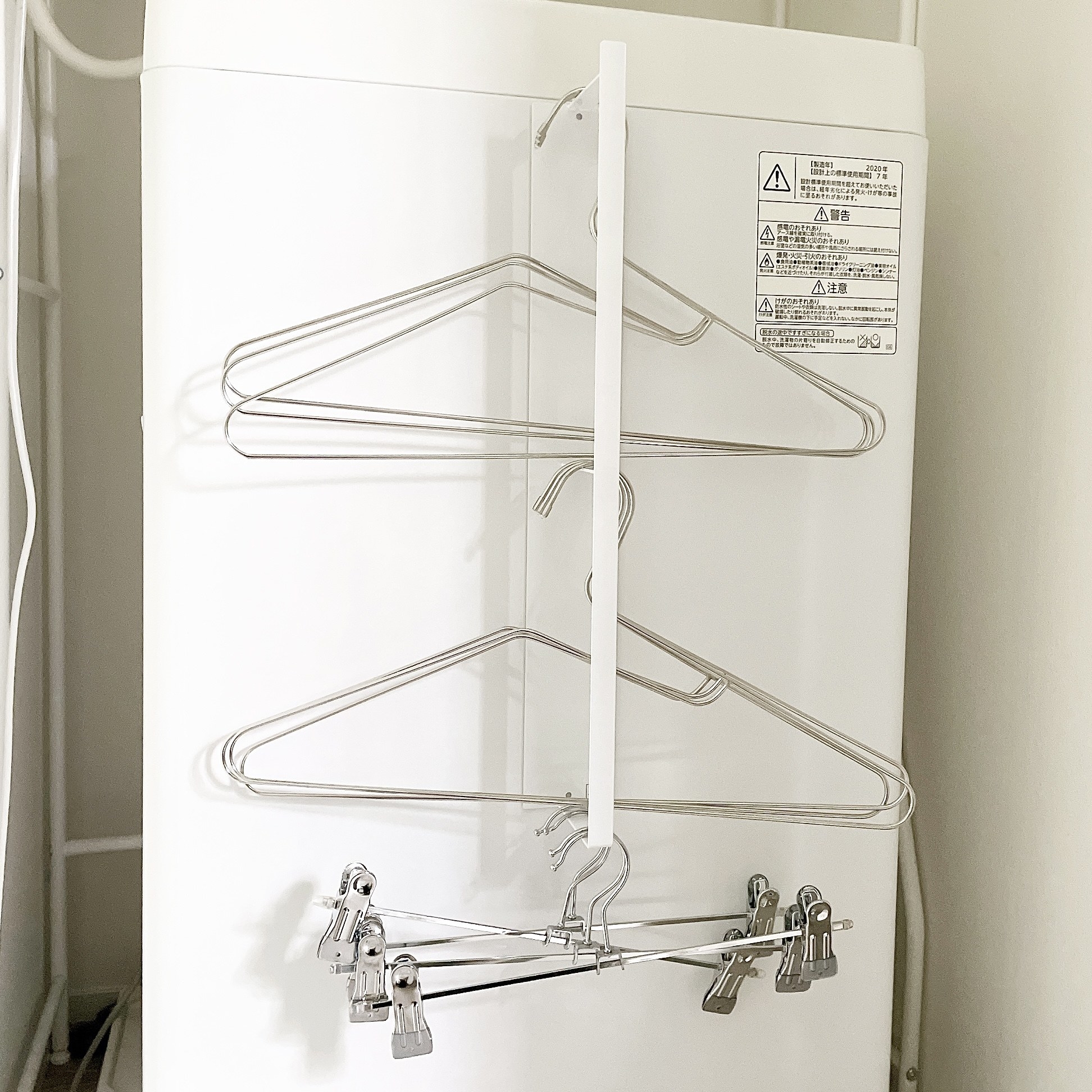 LOFT(ロフト)のおすすめのアイテム「マグネット洗濯ハンガー収納ラック ホワイト tower(タワー)」
