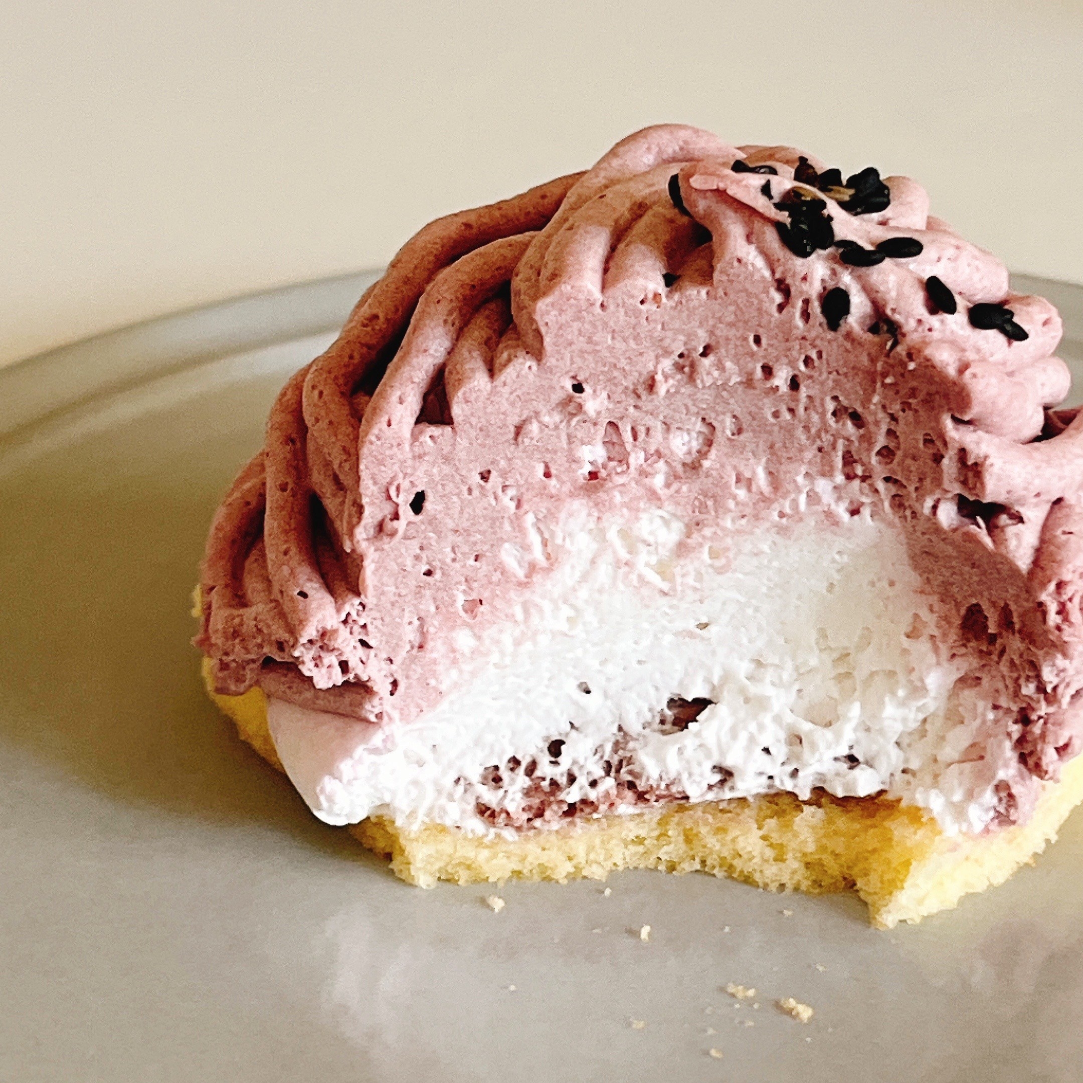 ミニストップの沖縄フェアスイーツ「紅芋モンブラン」