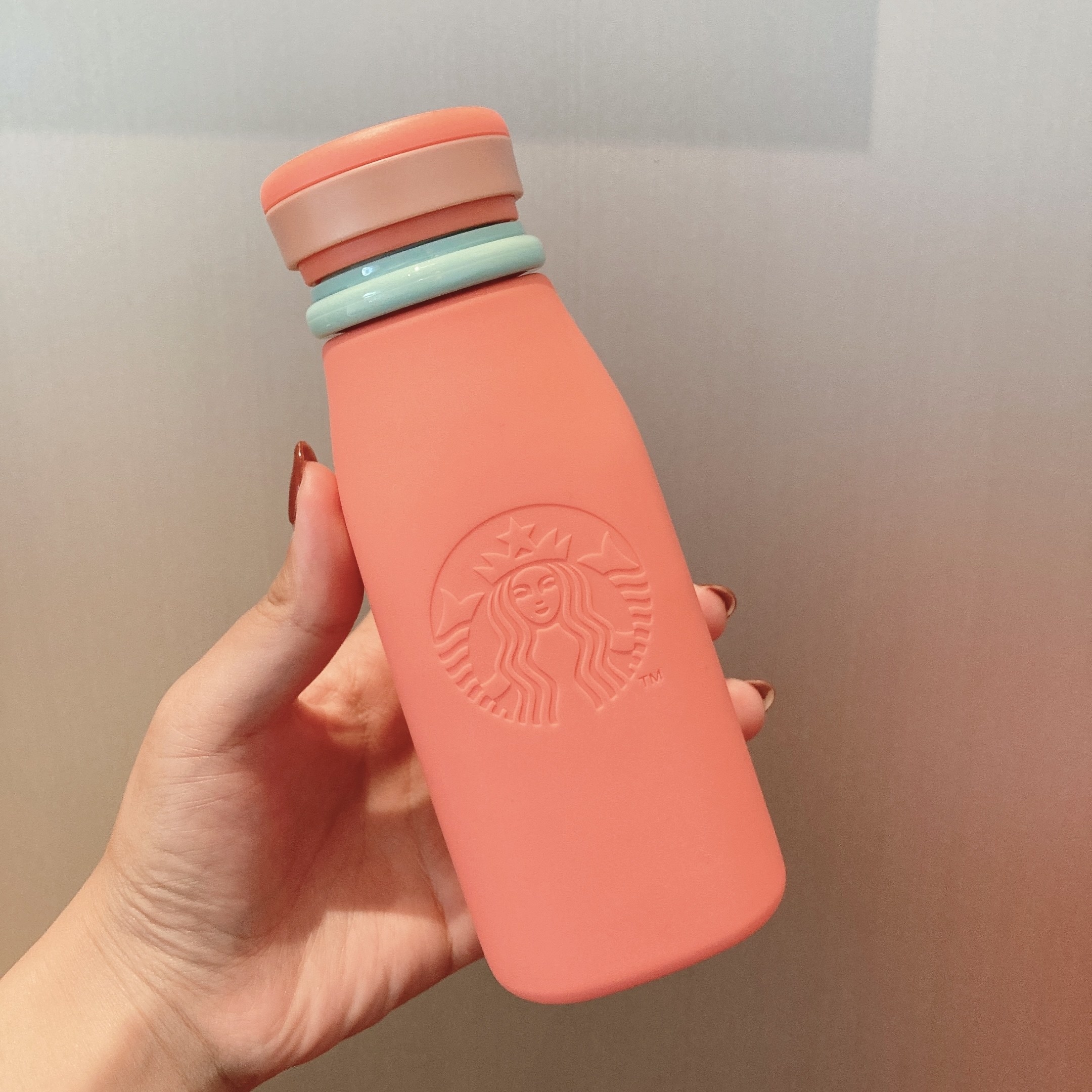 Starbucks Coffee（スターバックスコーヒー）のおすすめボトル「おりたたみシリコンボトルコーラルピンク355ml」