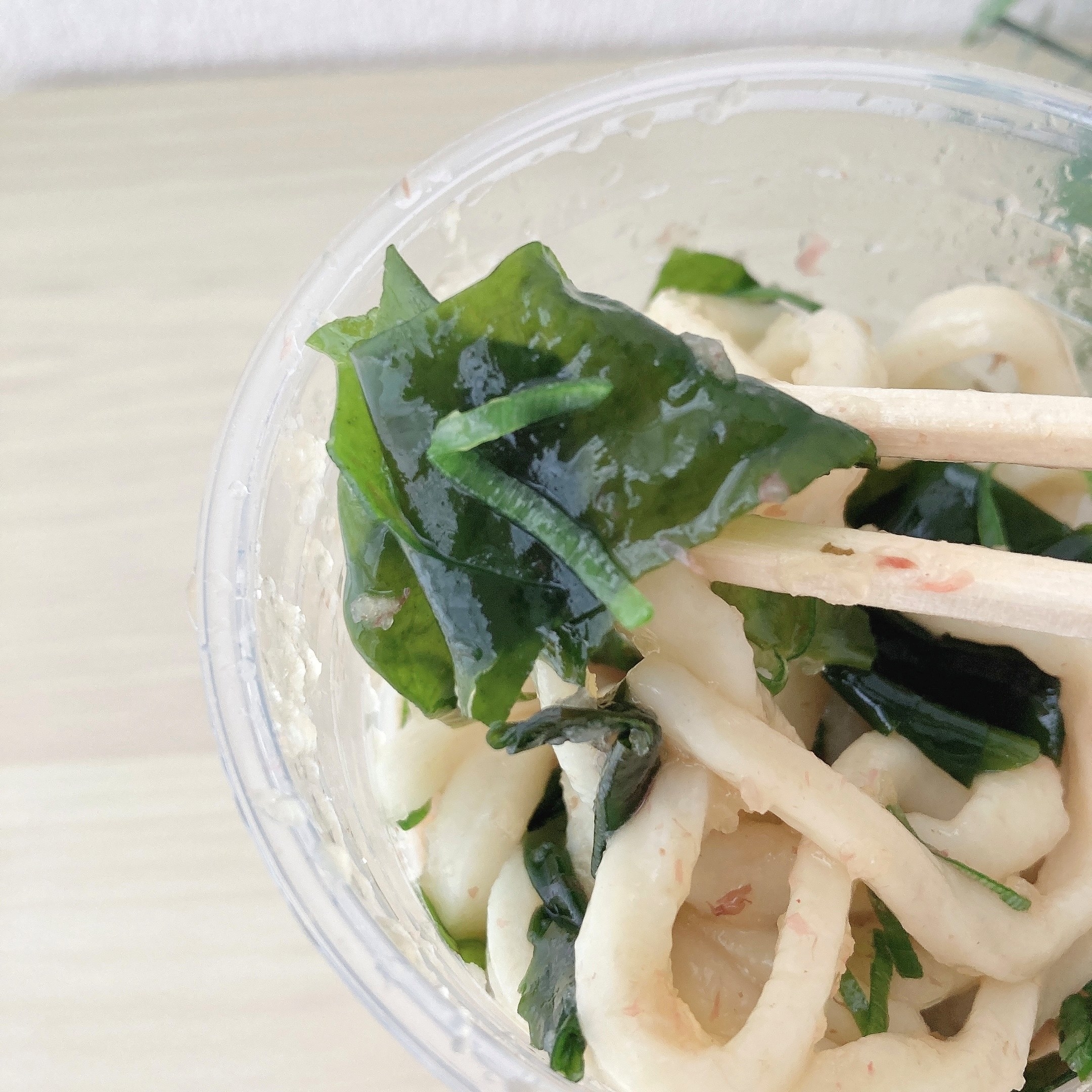 丸亀製麵のオススメの期間限定うどん「シェイクうどん 梅おろしうどん」