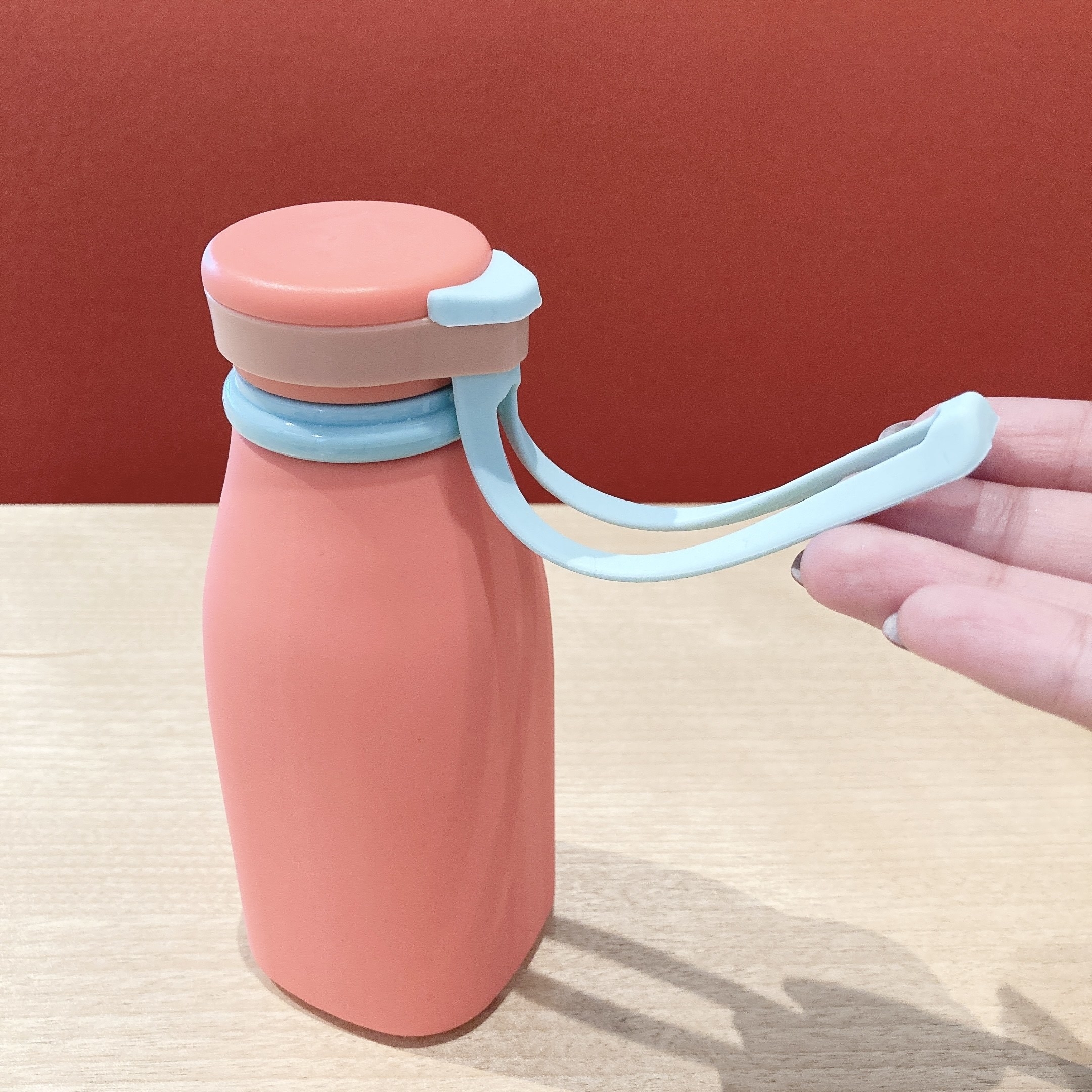 Starbucks Coffee（スターバックスコーヒー）のおすすめボトル「おりたたみシリコンボトルコーラルピンク355ml」