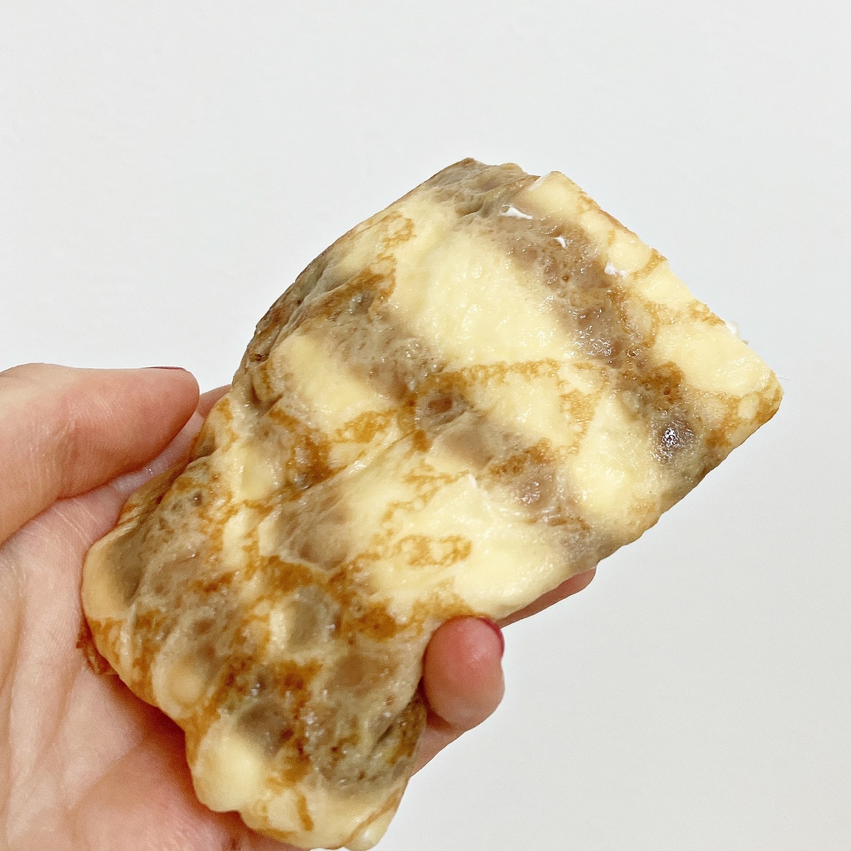 ミニストップのおすすめスイーツ「ずっしり満足クレーププリン」