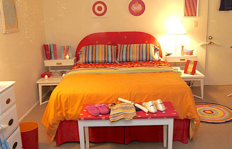 bedroom with every color
