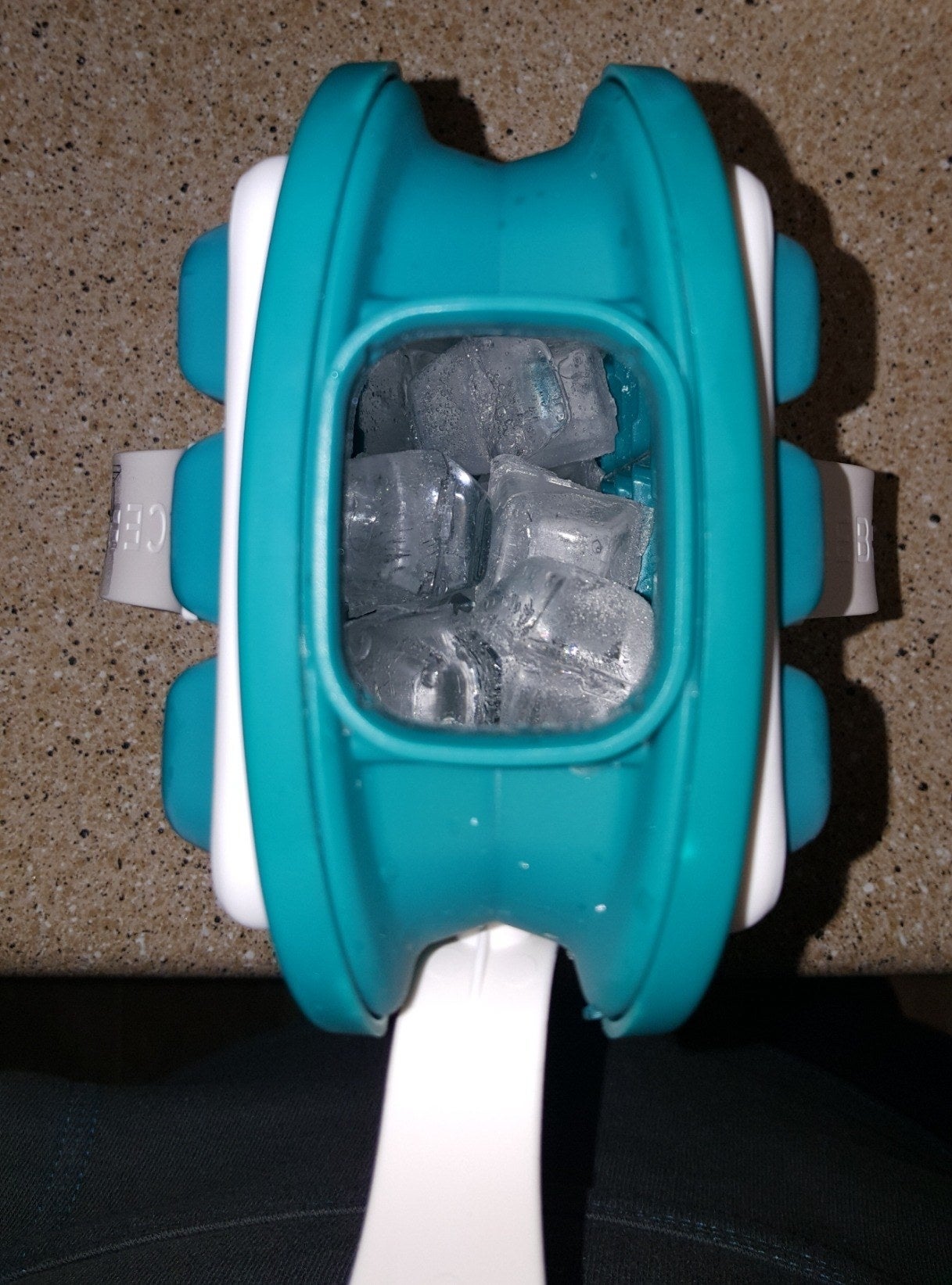The crystal  wrong  the tray erstwhile  it's frozen