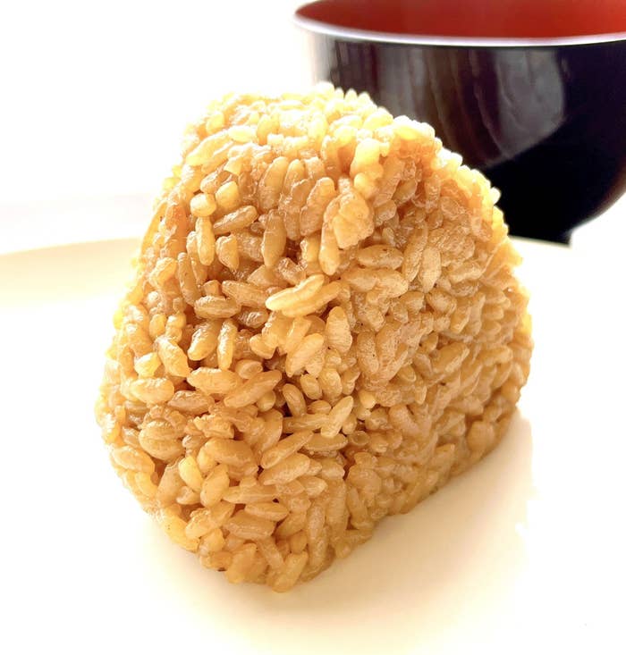 セブンイレブンのオススメのおにぎり「阿部商店監修 いかめしおむすび」