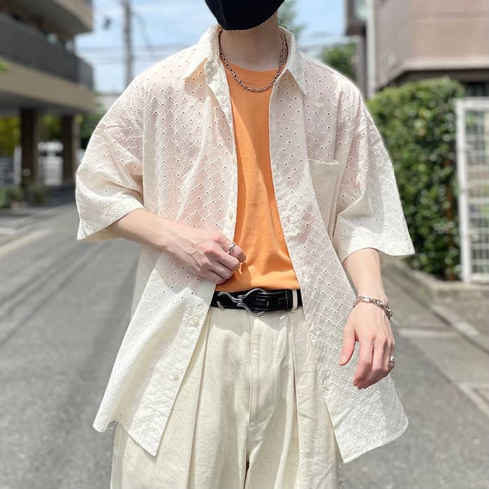 GU(ジーユー)のおすすめのメンズアイテム「オーバーサイズレースシャツ(5分袖)NT+E」