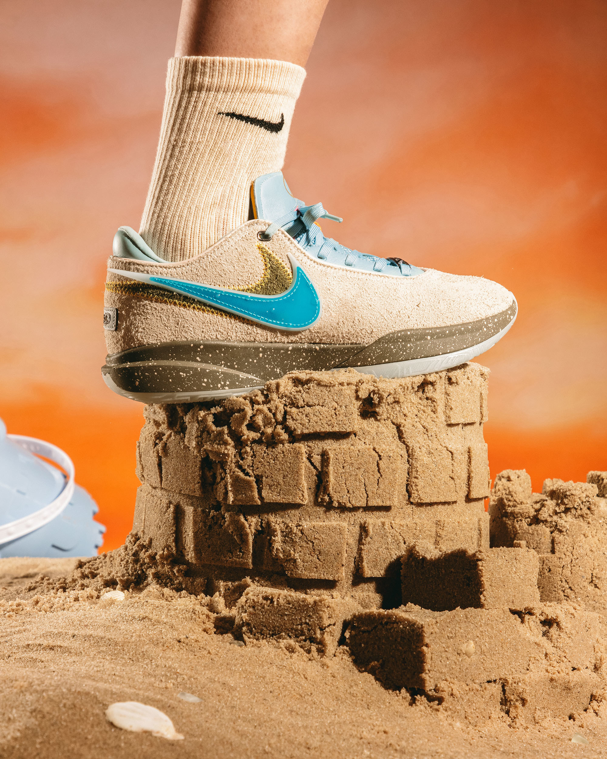 UNKNWN x Nike LeBron 20 Message In A Bottle Release Date On-Foot Right