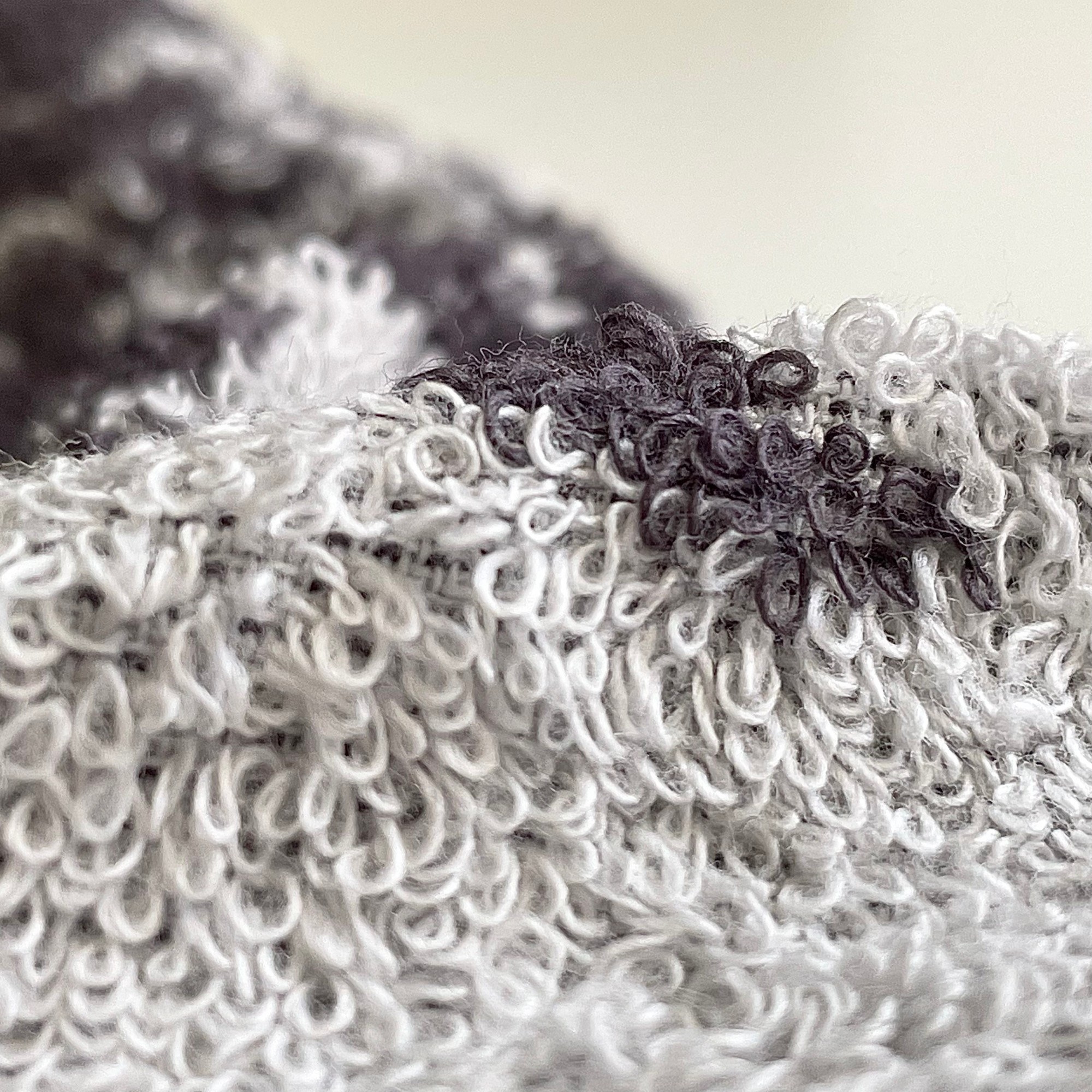 FamilyMart（ファミリーマート）のおすすめのアイテム「今治フェイスタオル MONSTERA PAREAU（モンステラ パレウ）」