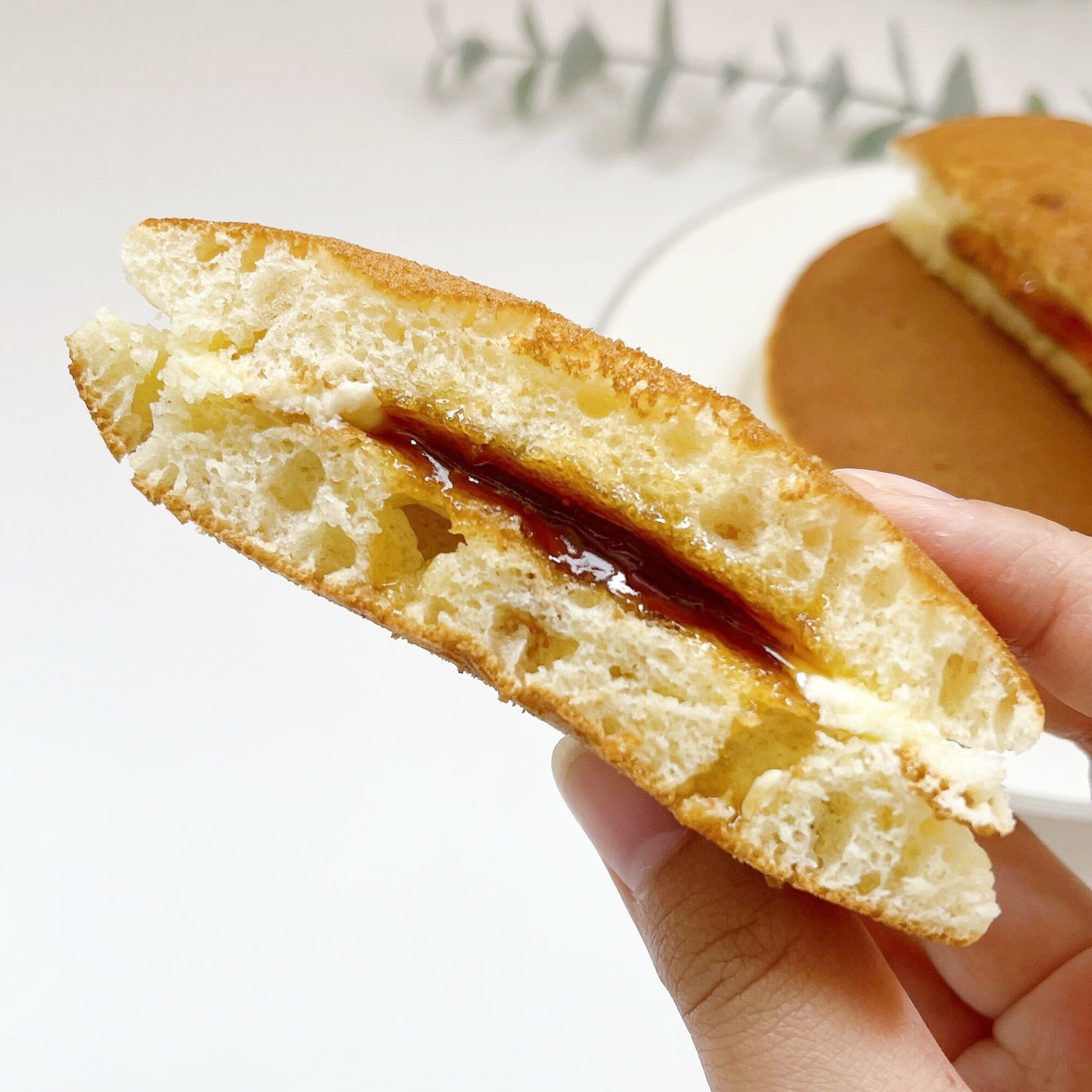 画像・動画】ローソンの「ふわもちホットケーキ」がボリューム満点で