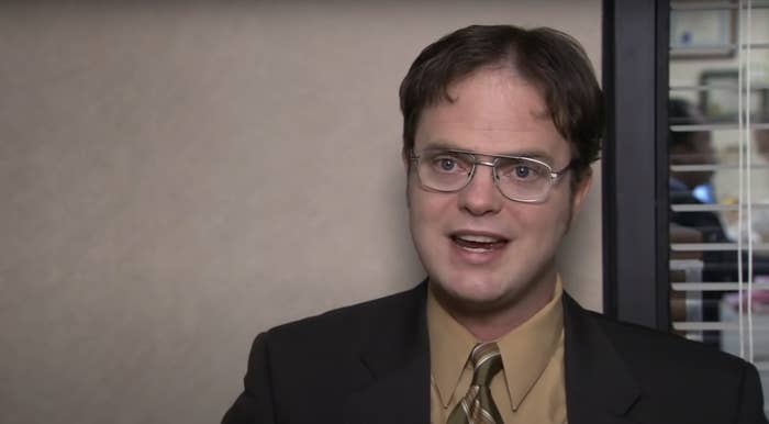 Close-up of Rainn as Dwight