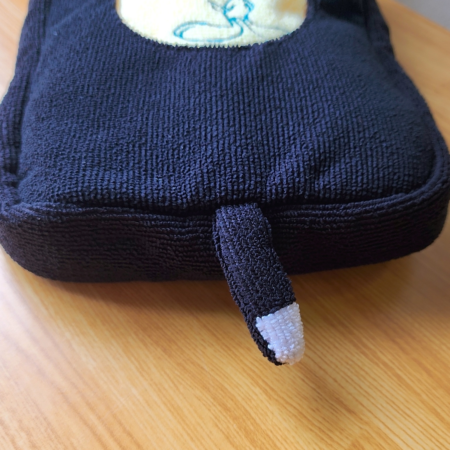 Tully's Coffee(タリーズコーヒー)のおすすめ雑貨「シルベスターケース付きマルチブランケット」