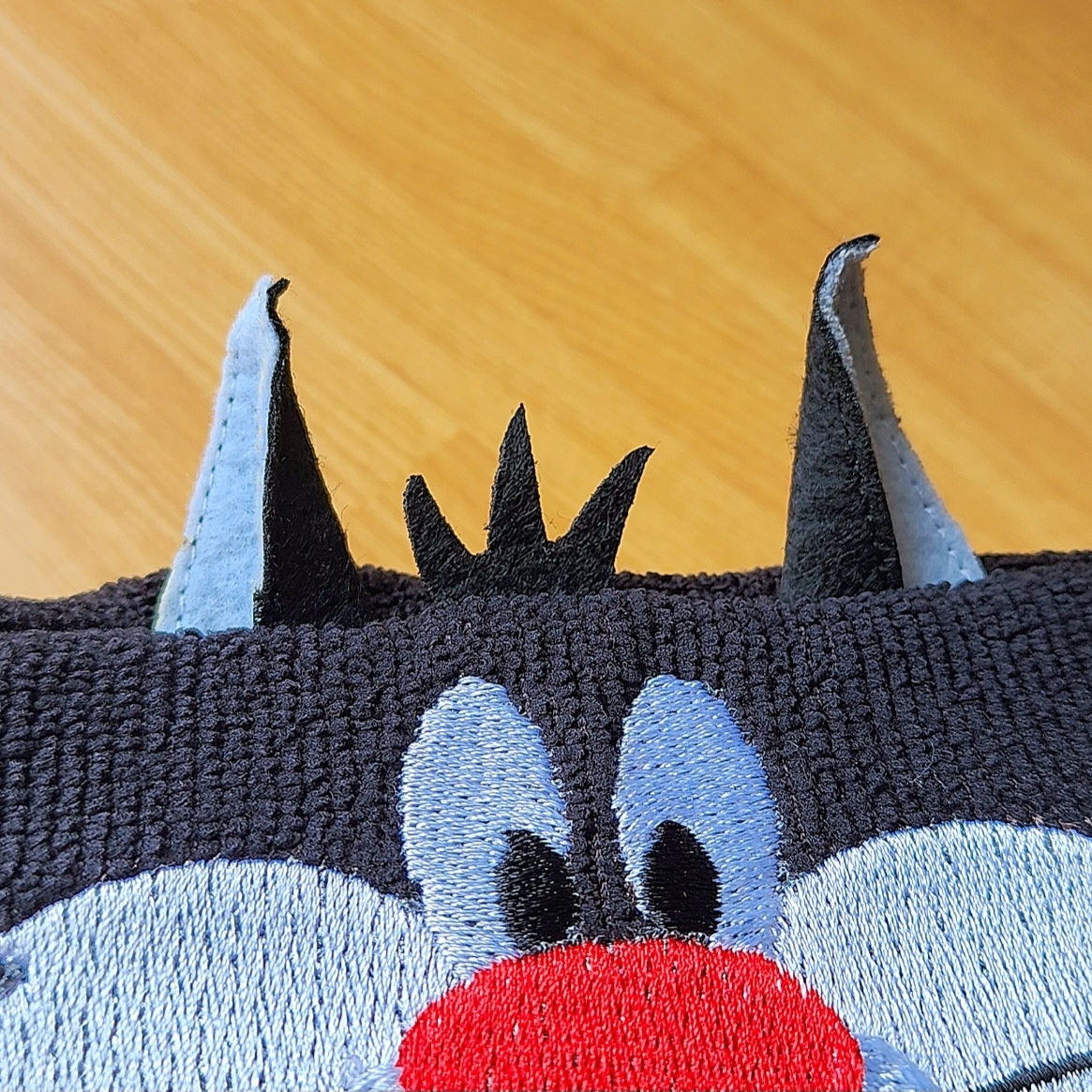 Tully's Coffee(タリーズコーヒー)のおすすめ雑貨「シルベスターケース付きマルチブランケット」