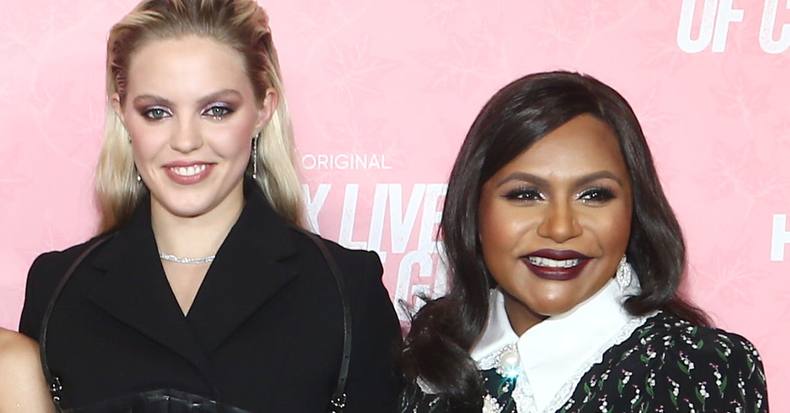Mindy Kaling Responds To Reneé Rapp Leaving Sex Lives Mindy Kaling Responds To Reneé Rapp Leaving Sex Lives