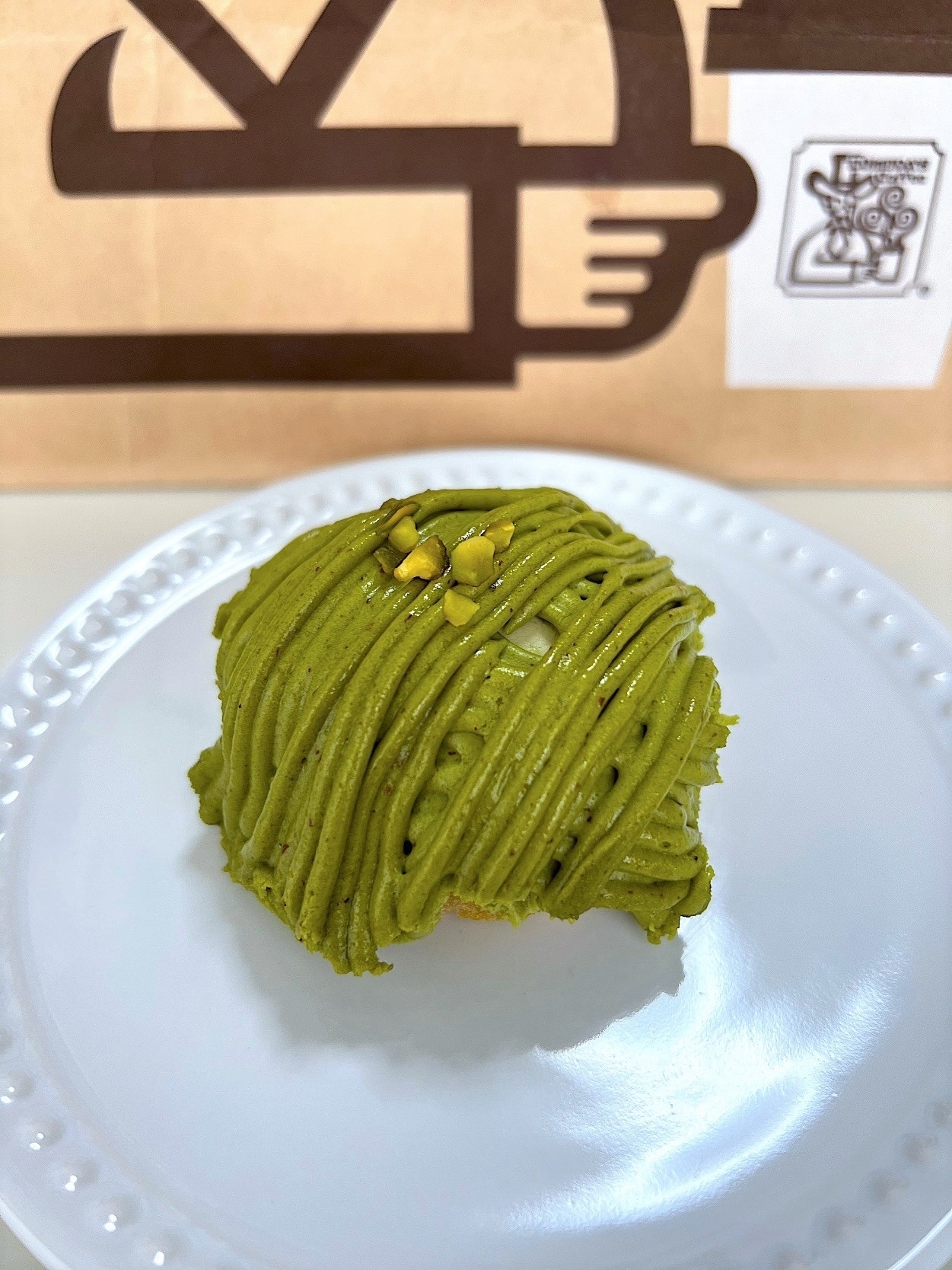 コメダ珈琲店のオススメのケーキ「大人モンブランピスタチオ」