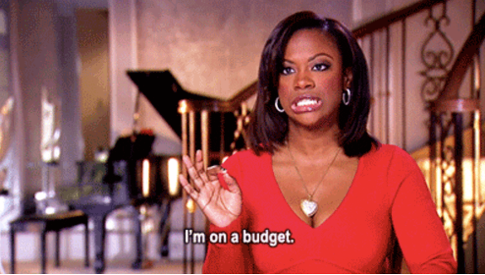 woman saying, i&#x27;m on a budget