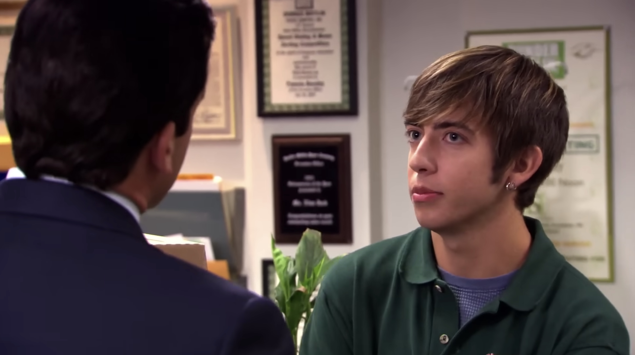 kevin mchale as a pizza delivery kid on the office